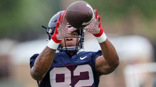 Larry Simmons - Football - Ole Miss Athletics - Hotty Toddy