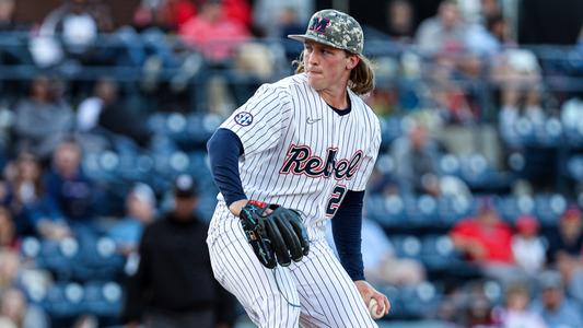 Hunter Elliott's gem leads Ole Miss to first College World Series in 8  years, College