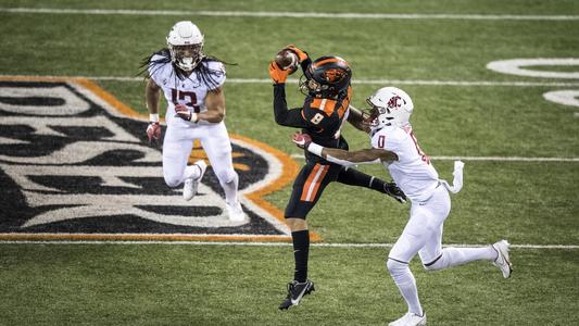 Los Angeles Chargers wide receiver Trevon Bradford (86) catches a