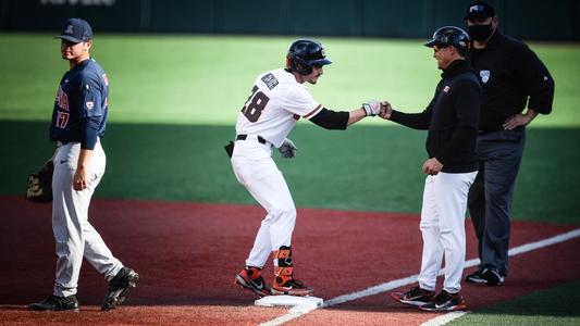 Oregon State alum Wade Meckler makes MLB debut with Giants, Sports