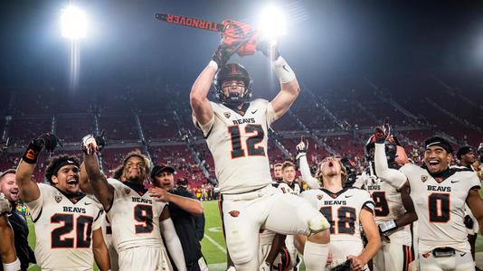 Colletto, Gould Earn Phil Steele All-American Honors; 14 Named All-Pac-12 -  Oregon State University Athletics