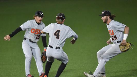 Wade Meckler Makes MLB Debut - Oregon State University Athletics