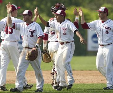 Hokies baseball drop both games of North Carolina double-header, Sports