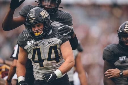 Joe 'Burreaux' senior bowl entrance proves college football is the best