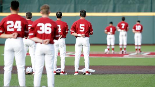 Texas, Oklahoma baseball teams open rivalry series with close contest