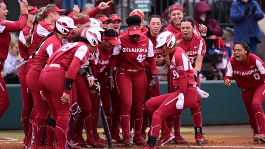 ESPN to offer more than 2,000 U.S. collegiate softball games in