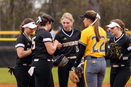 Southern Miss Softball Sweeps Black & Gold Invitational - Southern