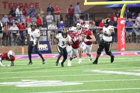 Frank Gore Jr. has a record-breaking night for Southern Miss 