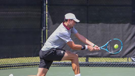 Sokolov's Tiebreak Win Gives Men's Tennis 5-4 Win Over Babson - Vassar  College Athletics