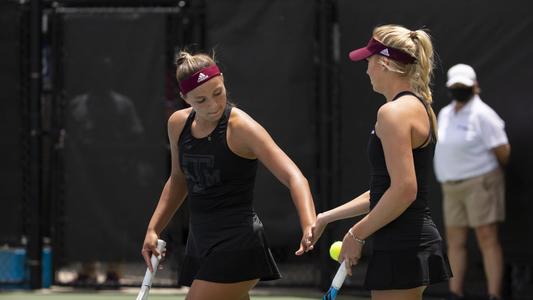 Women's Tennis Holds Strong in ITA National and NCAA Regional Rankings -  Wayne State University Athletics
