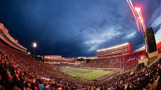 Texas Tech lineman Erik Gray to have name entered into transfer portal