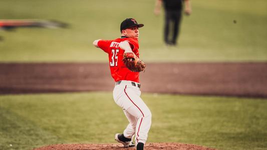 Arkansas Razorbacks pitcher Dylan Carter suffers torn UCL, done for season