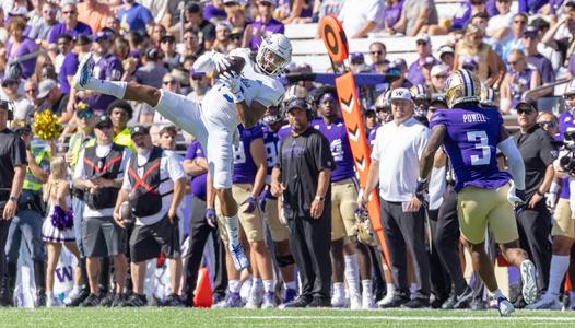 Premium Seating - Luxury Suites - University of Washington Athletics