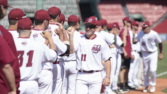 Baseball Outlasts La Salle to Win A-10 Opener - George Washington