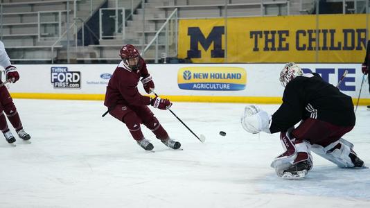 12 Massachusetts Hockey Resumes Action Vs. Merrimack At Mullins Monday -  University of Massachusetts Athletics