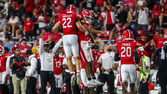 Maryland Football on X: The T in Taulia is for Touchdowns. @tauliaa12 tied  the Maryland single season passing touchdowns record with 26 this year!   / X