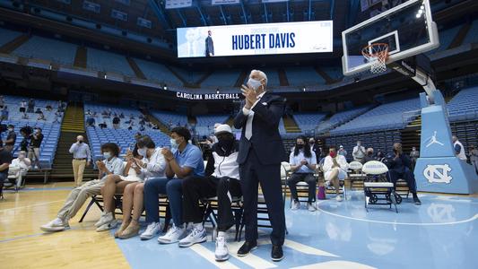 Roy Williams, Hubert Davis 
press conference
University of North Carolina Basketball 
Dean E. Smith Center
Chapel Hill, NC
Tuesday, April 6, 2021