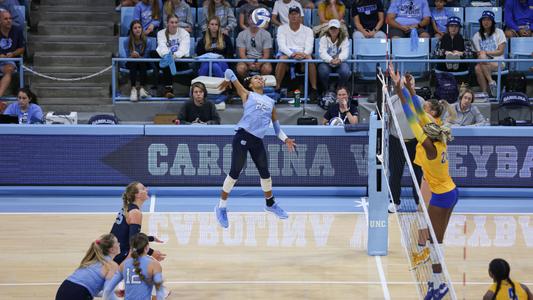 North Carolina VS Louisville NCAA College Volleyball Women Nov 13