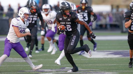 Former Weber State Star Opens TNF With Big Touchdown Catch