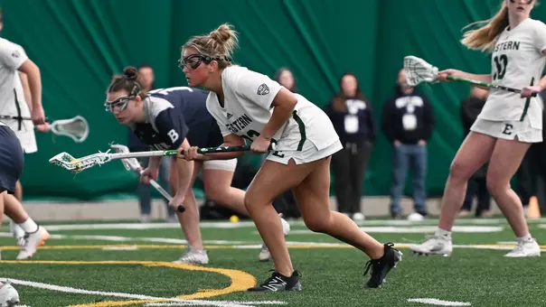 Mackenzie Blackwell readies for a free-position attempt against Butler