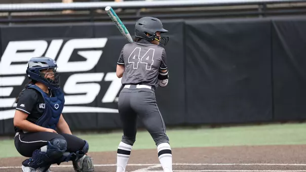 Gabby Lee at bat against Georgetown at Glay Field
