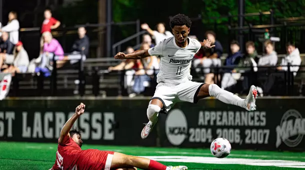 Caleb Williams in action vs Boston University