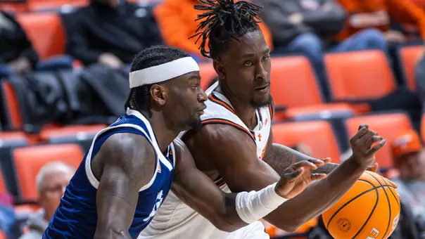 Damon Nicholas Jr. drives against UTEP