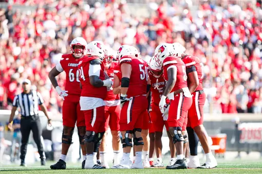Louisville O-line huddle