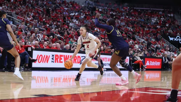 Imari Berry dribbles versus Notre Dame