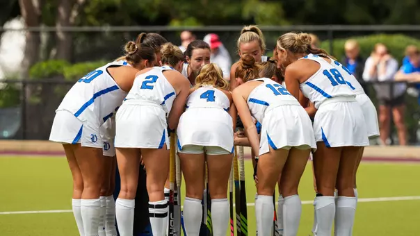 Duke FH huddles up during ACC/B1G Challenge game vs. Maryland