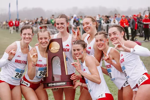 XC Women w/ 2025 Trophy