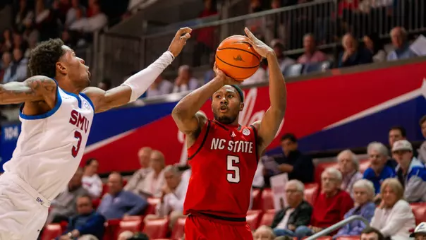 Tre Holloman 3-pointer at SMU 2/3/26