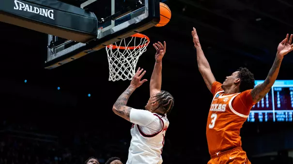 Darrion Williams layup vs Texas - NCAAT First Four  3/17/26