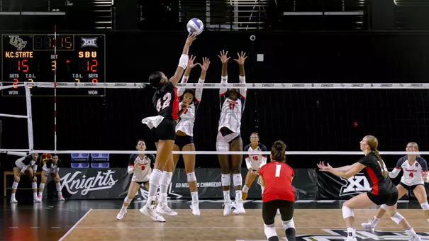Britni Silver attacking vs Stony Brook 8/28/26