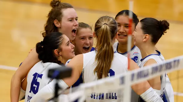 Seton Hall volleyball team celebrates a point against Iona on Sept. 5.