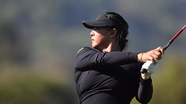 Catherine Park watches her shot at the Therese Hession Regional Challenge