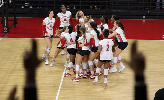 Louisville Cardinals Womens Volleyball vs. Georgia Tech Yellow Jackets  Womens Volleyball, L&N Federal Credit Union Arena (Formerly Cardinal  Arena), Louisville, November 22 2023