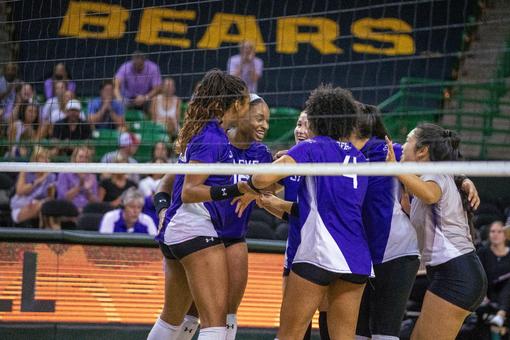 Volleyball Looking To Bounce Back Saturday Against UT Arlington - UTRGV  Athletics