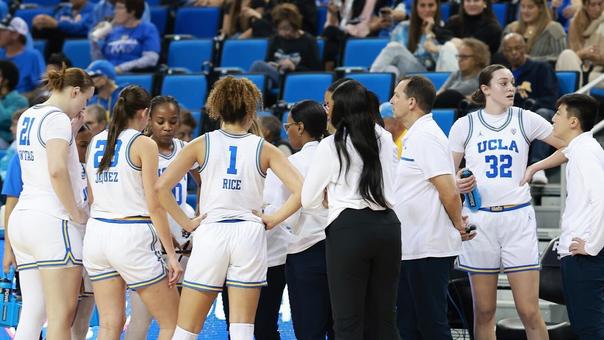 Invesco QQQ Basketball Hall Of Fame Women's Showcase • Connecticut Public  Television