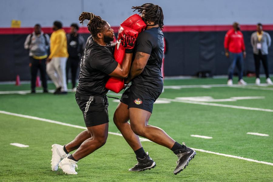 Okonkwo Dazzles at NFL Combine - University of Maryland Athletics