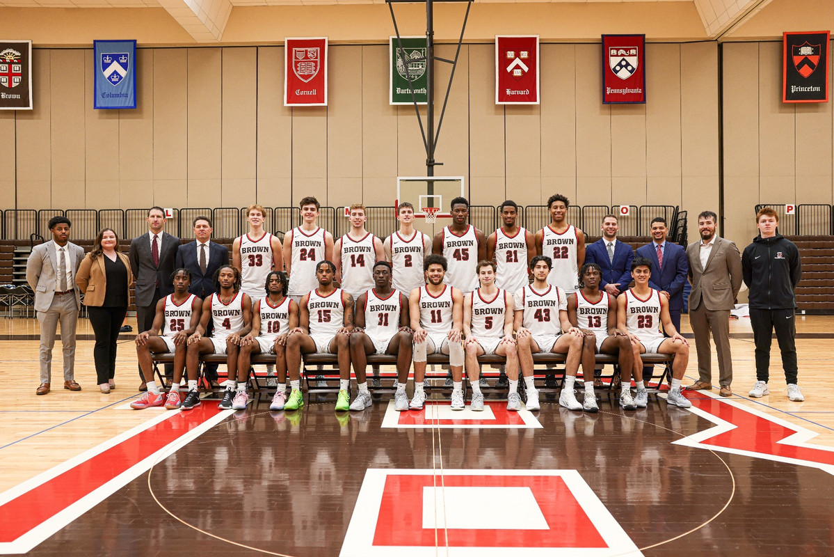 2023-24 Men's Basketball Team Photo