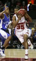 Angel McCoughtry had 21 points and 15 rebounds.