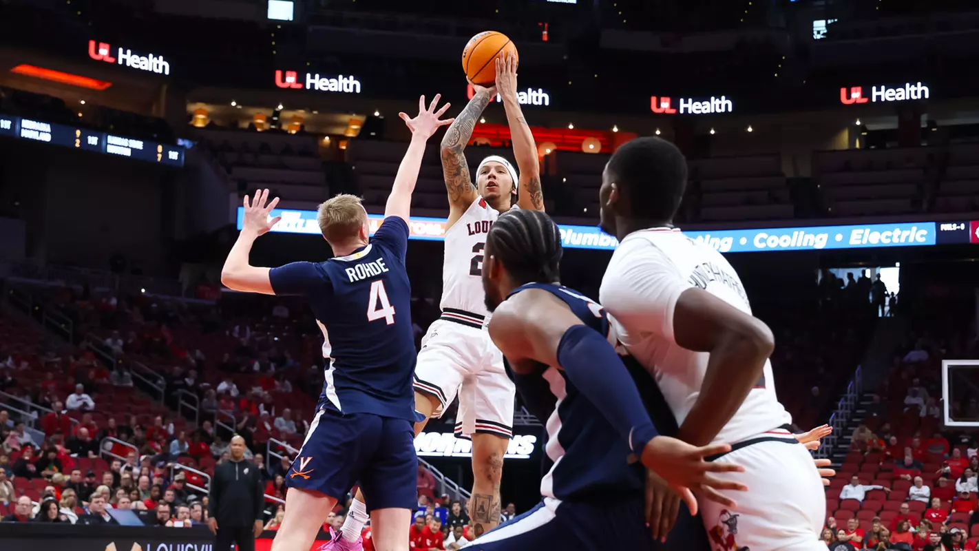 Tre White shoots against Virginia on Jan. 27, 2024, at the KFC Yum! Center.