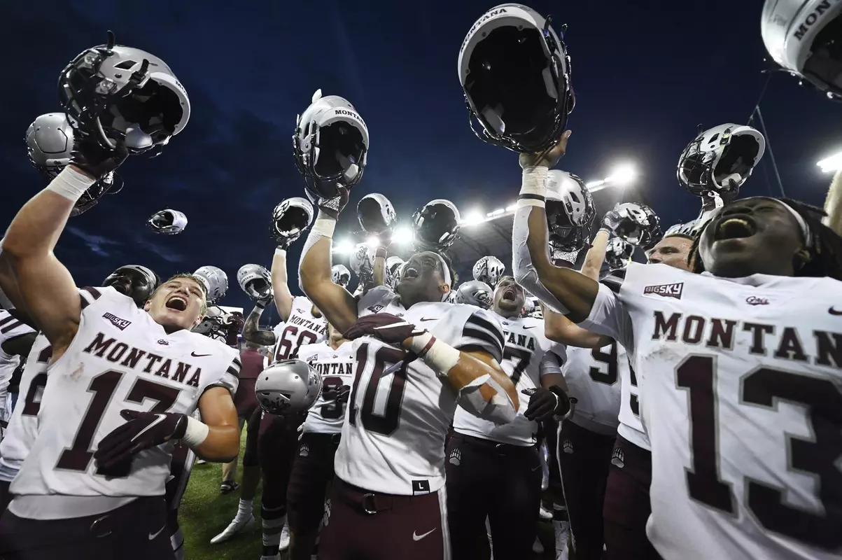 Griz vs. UW_FightSong