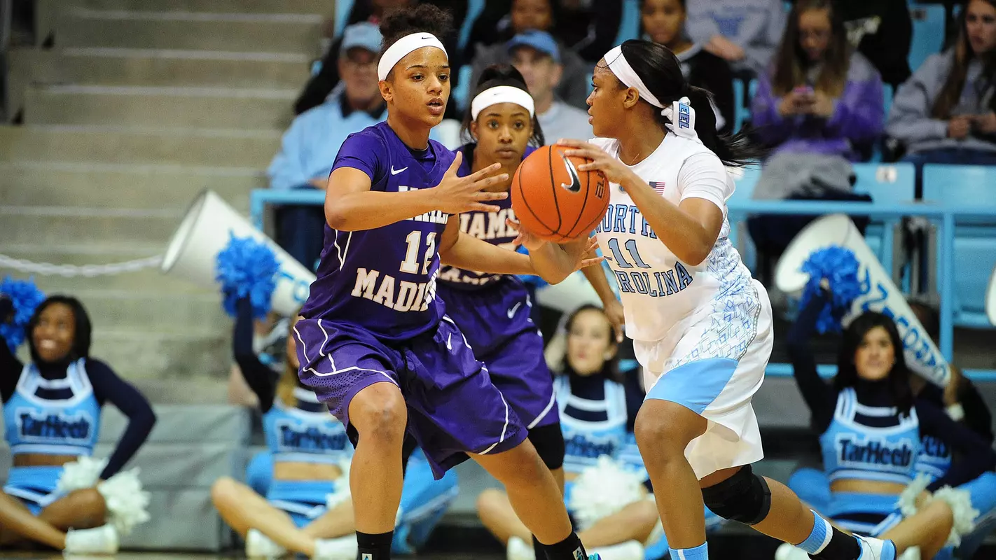 2013-14WBB-Hall-UNC-1.2.14*