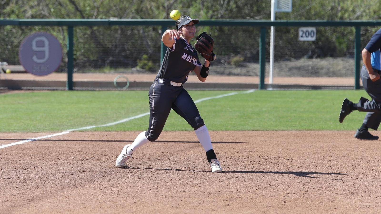 Gaels Sweep Doubleheader Against Montana in Series Opener