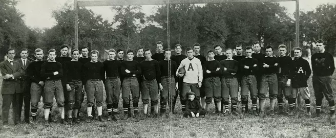 1913 Football Archives