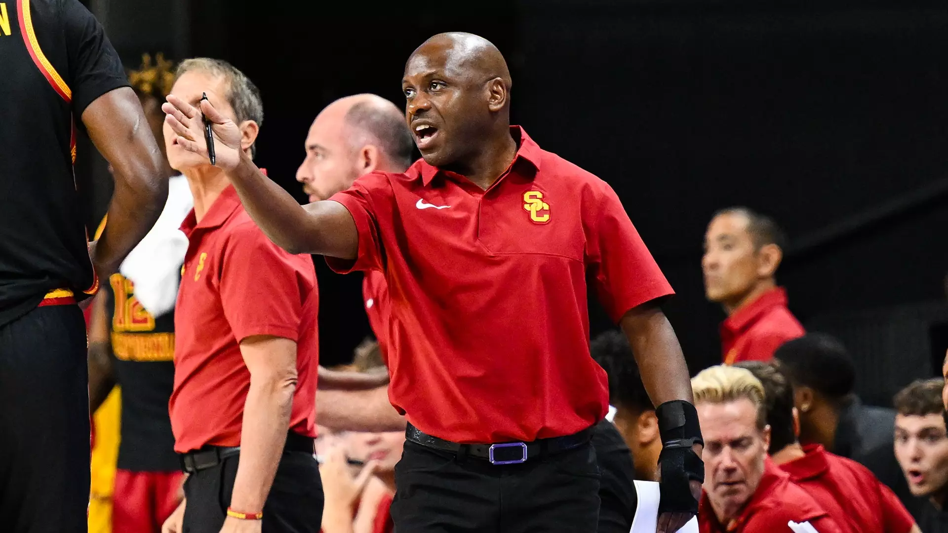 Assistant coach Earl Boykins gives instructions during an exhibition at GCU