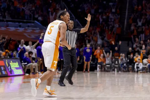 KNOXVILLE, TN - January 22, 2022 - Guard Zakai Zeigler #5 of the Tennessee Volunteers during the game between the LSU Tigers and the Tennessee Volunteers at Thompson?Boling Arena in Knoxville, TN. Photo By Andrew Ferguson/Tennessee Athletics