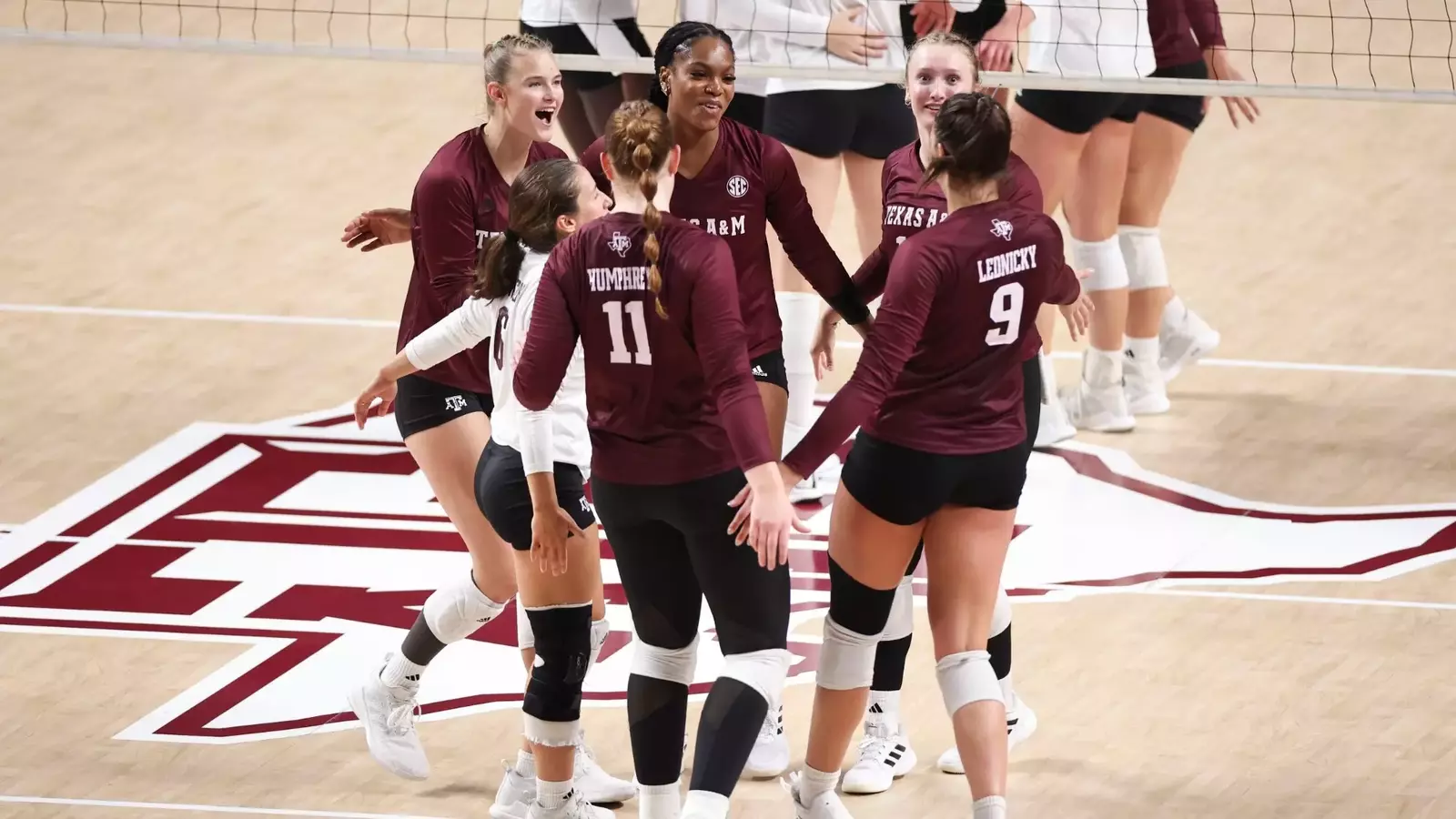 Aggies Down McNeese to Continue Perfect Start, 3-1 - Texas A&M Athletics -  12thMan.com